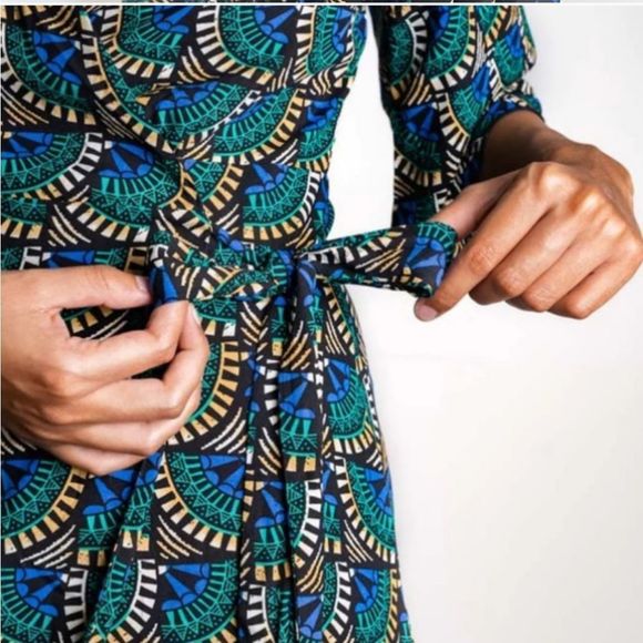 Silk & Salt Journey Maxi Wrap Dress in African Peacock NWT Flowy V Neck Print - Picture 5 of 6